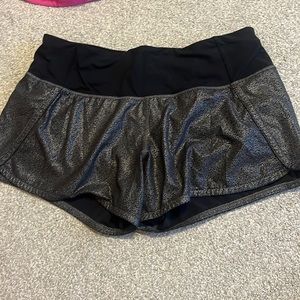 lulu shorts size 6